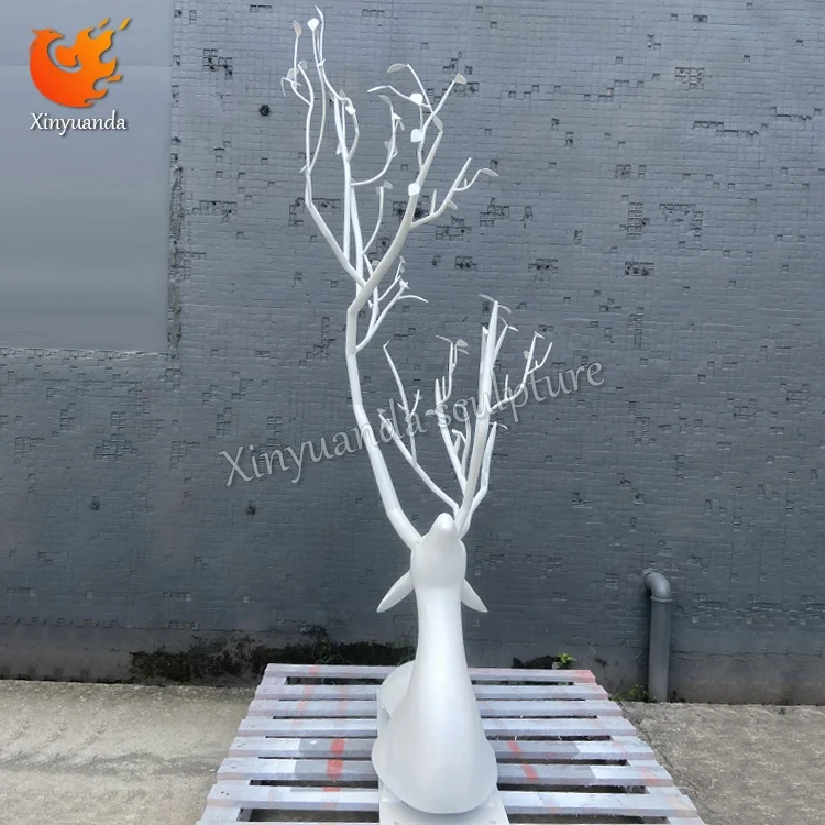 Modern White Metal Deer Tree Sculpture Painted Technique Outdoor Courtyard Hotel Art Installation Landscape Decorative Ornament