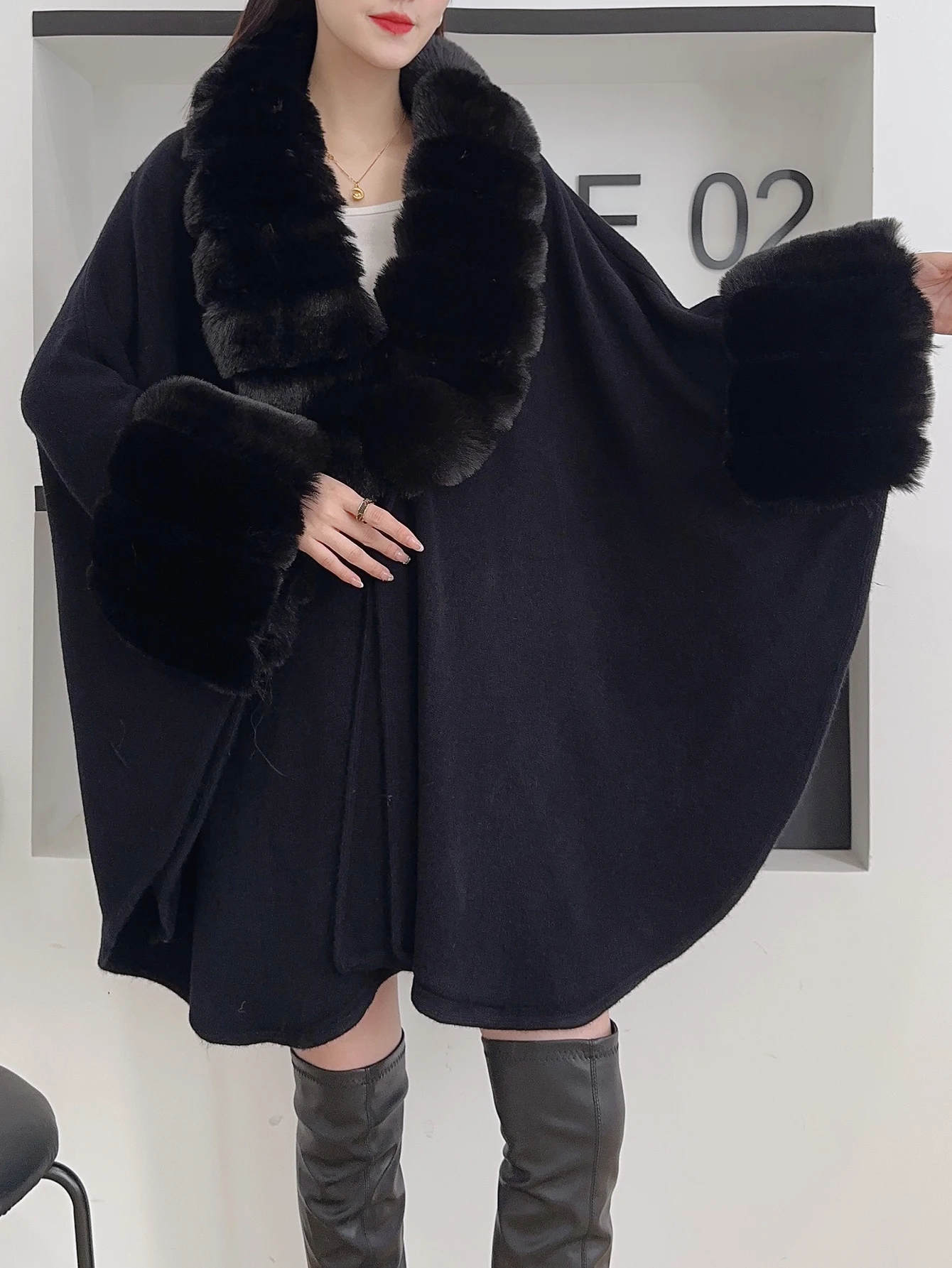 Elegant Women's Solid Color Faux Fur Windproof Warm Shawl Batwing Sleeve Open Front Coat Faux Fur Trim Outwear for Fall Winter