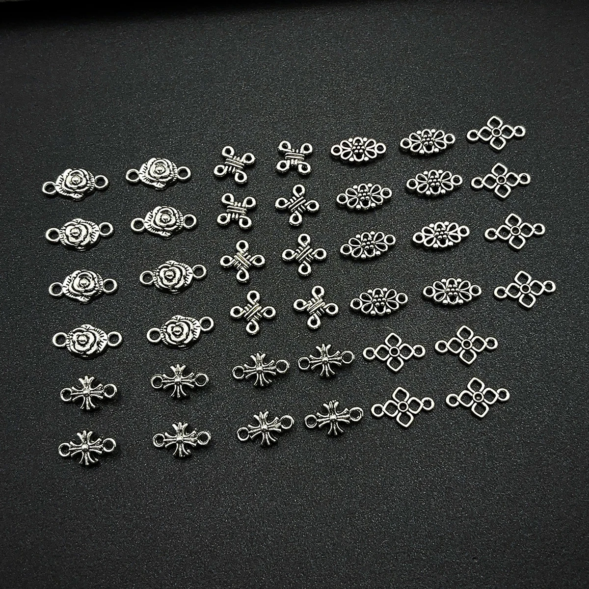 40-Piece Set of Floral Connectors for Handmade Accessories, Featuring Embossed Roses, Symmetrical Four-Flower Designs, Cross Flowers, and Five-Petal Small Flower Shapes, Suitable for DIY Bracelets, Necklaces, Earrings, and Pendants, Universal Accessories for Handmade Jewelry Assembly