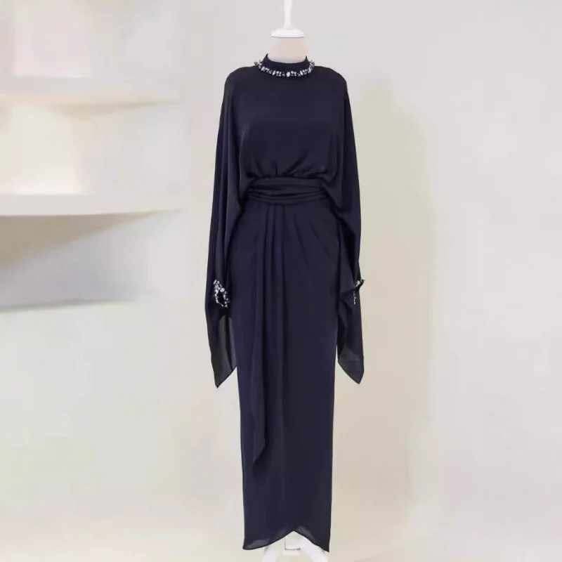 

2025 Middle East New Style High-End Heavy Embellished Diamond Batwing Sleeve Top Elegant Waist-Cinching Skirt Set