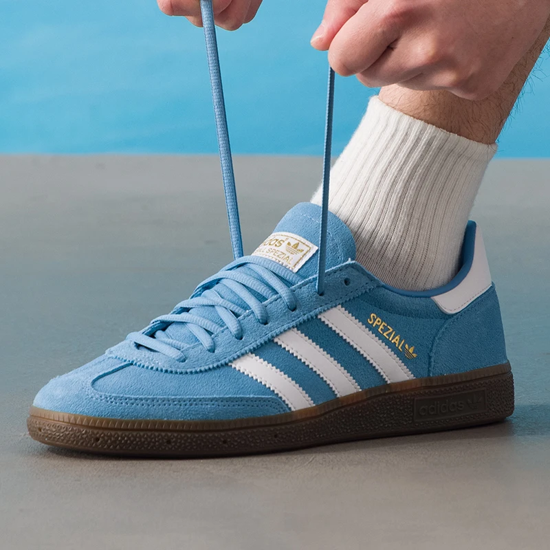 أديداس أوريجينالز كرة اليد Spezial للجنسين حذاء كاجوال أحذية رياضية ريترو خفيفة الوزن قابلة للتنفس T-Toe أحذية رياضية Bd7632
