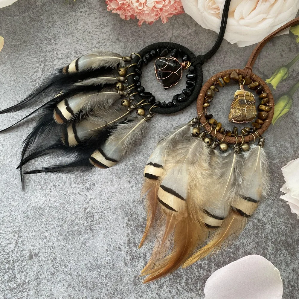 

Retro Dreamcatcher Car Pendant Crystal Stone Good Luck Hand-woven Wind Chimes Crafts Delicate Car Hanging Ornament