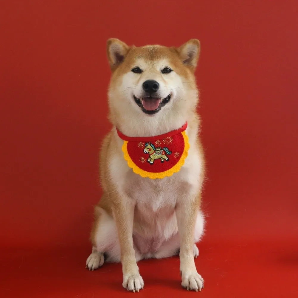 

Dog Dress Up Cartoon New Year Cat Scarf 2026 Horse Year Comfortable Pet Scarf Embroidered Lucky Blessing Pet Clothing Pet Show