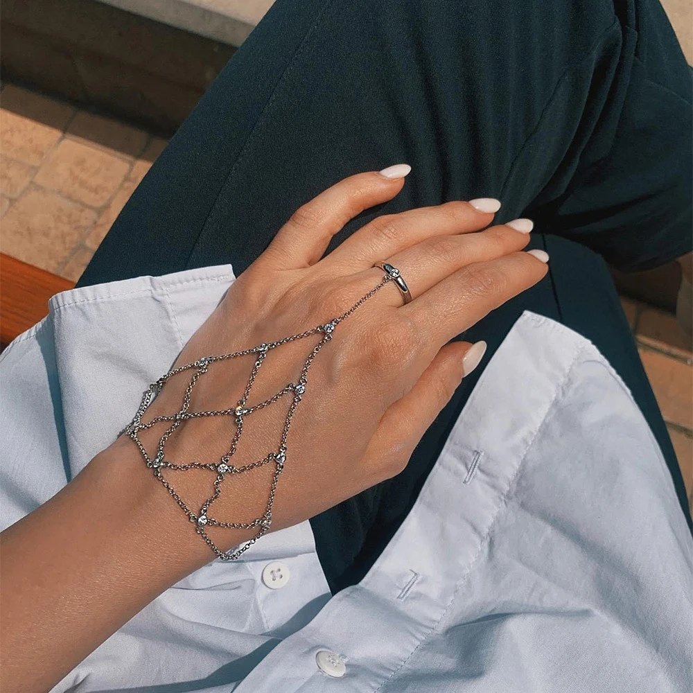 Boho Crystal Mesh Finger Bracelet Bangle Slave Party Accessories Elegant Wedding Metal Hand Chain Bracelet Adjustable for Women