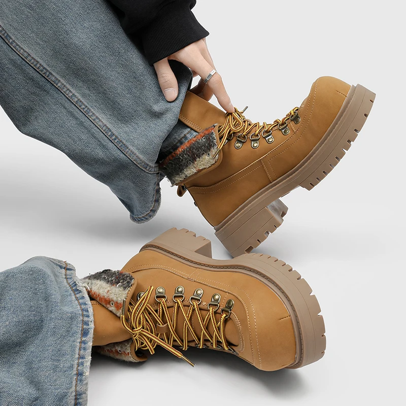 Men Tan Hiking Platform Ankle Boots Round Toe Lace Up Fleece Collar Chunky Lug Sole Winter Warm Outdoor Boots