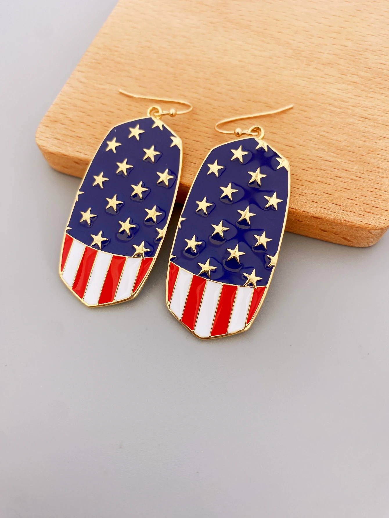 Fashionable American Flag Earrings for Independence Day Celebration earrings for women