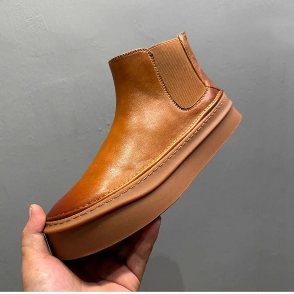 

QHCCID Men Casual Sneakers Retro Chelsea Boots Cowhide Leather Man Winter Ankle Booties High-top Trainers Mortor-cycle Boot