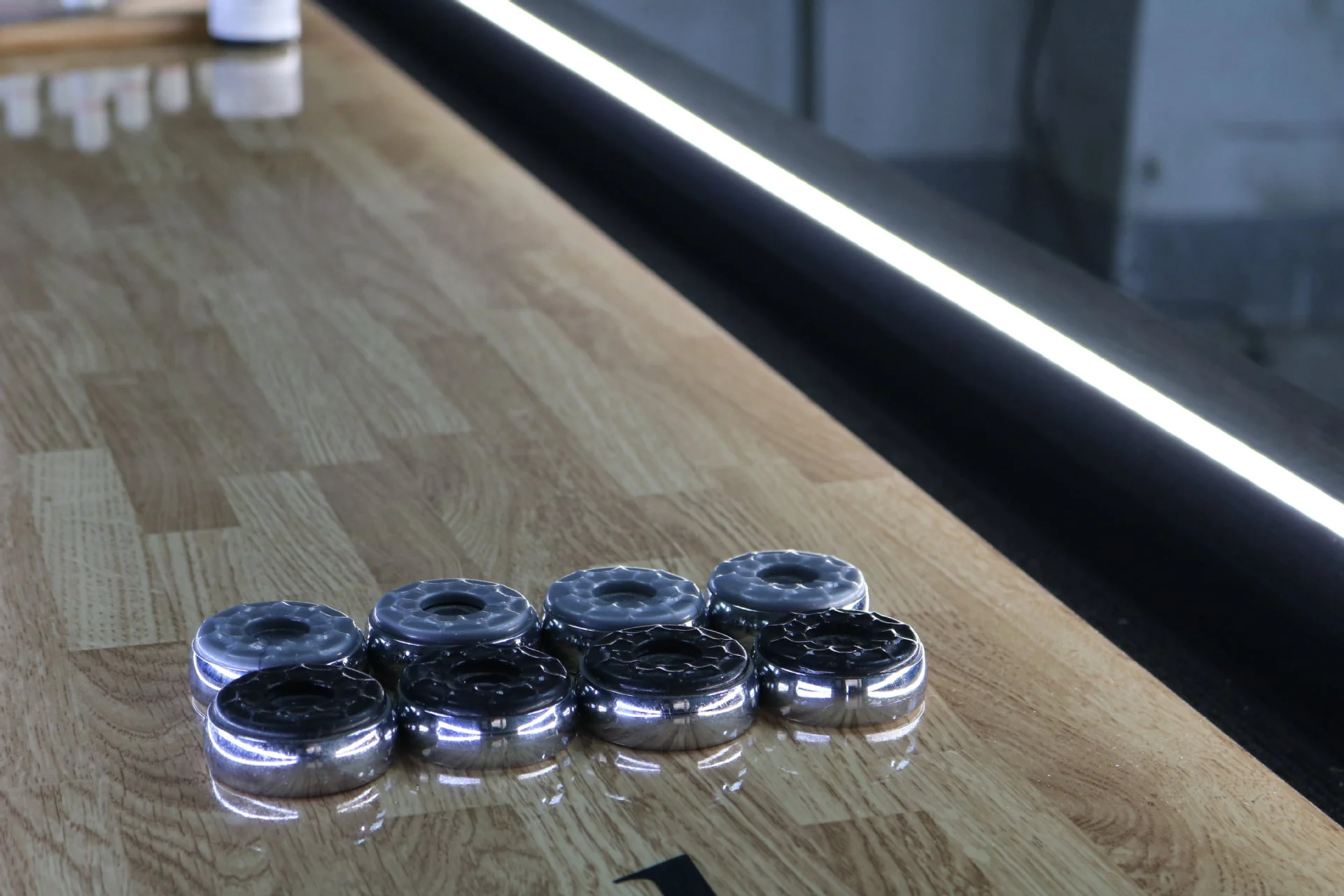 

Оптовая торговля фабрикой 9-футовый стол для шафлборда со светодиодной подсветкой