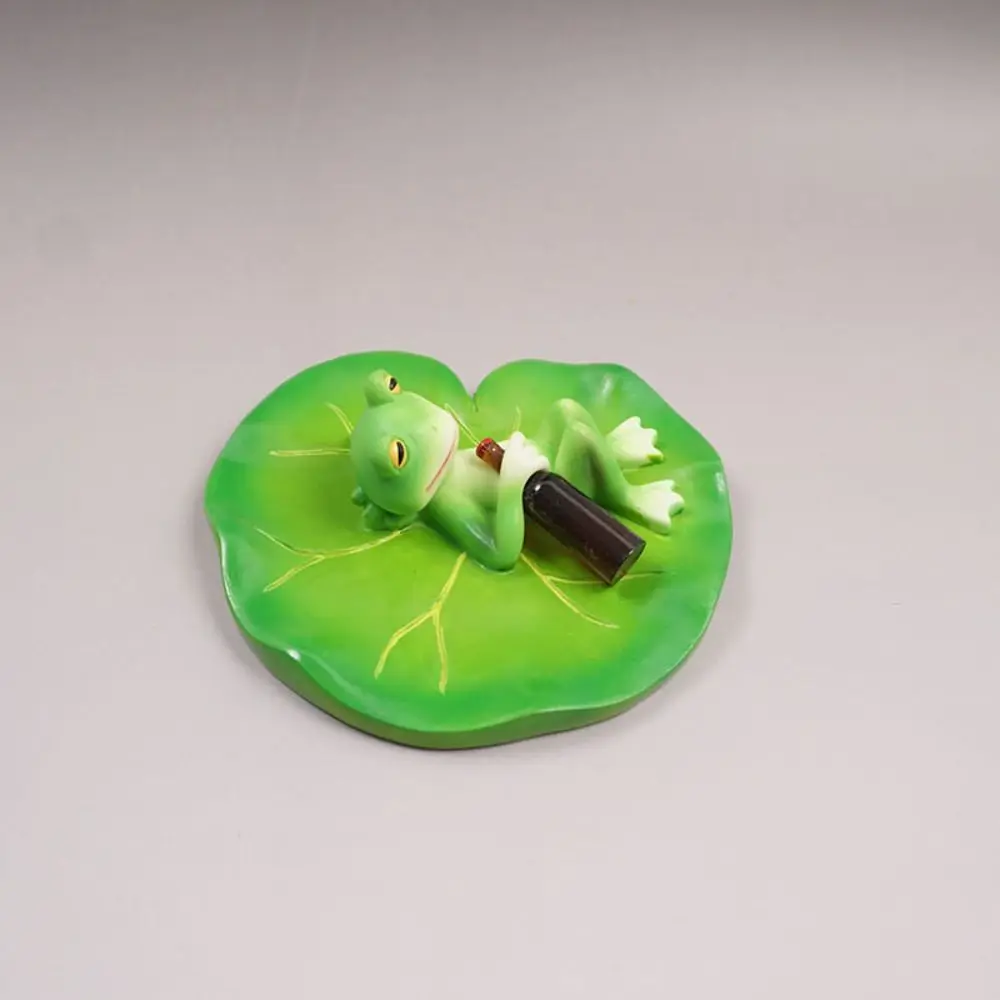Creative Resin Frog Garden Statues Cute Lotus Leaf Miniature Frogs Sculpture Realistic Waterproof Floating Frog Pond Ornament