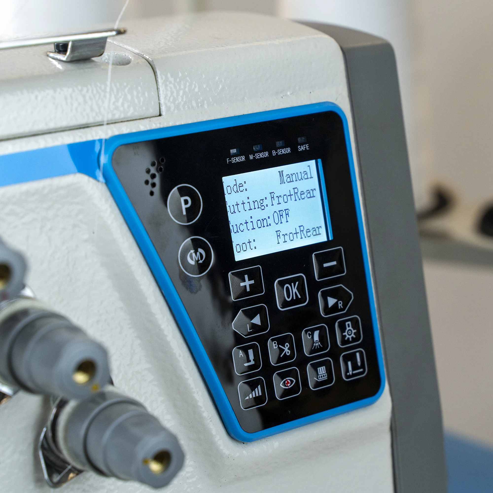 

Automatic Thread Cutting Automatically Lift the Presser Foot Sewing Machine Overlock 2 Needles 4 Threads HK-M5-X-AT