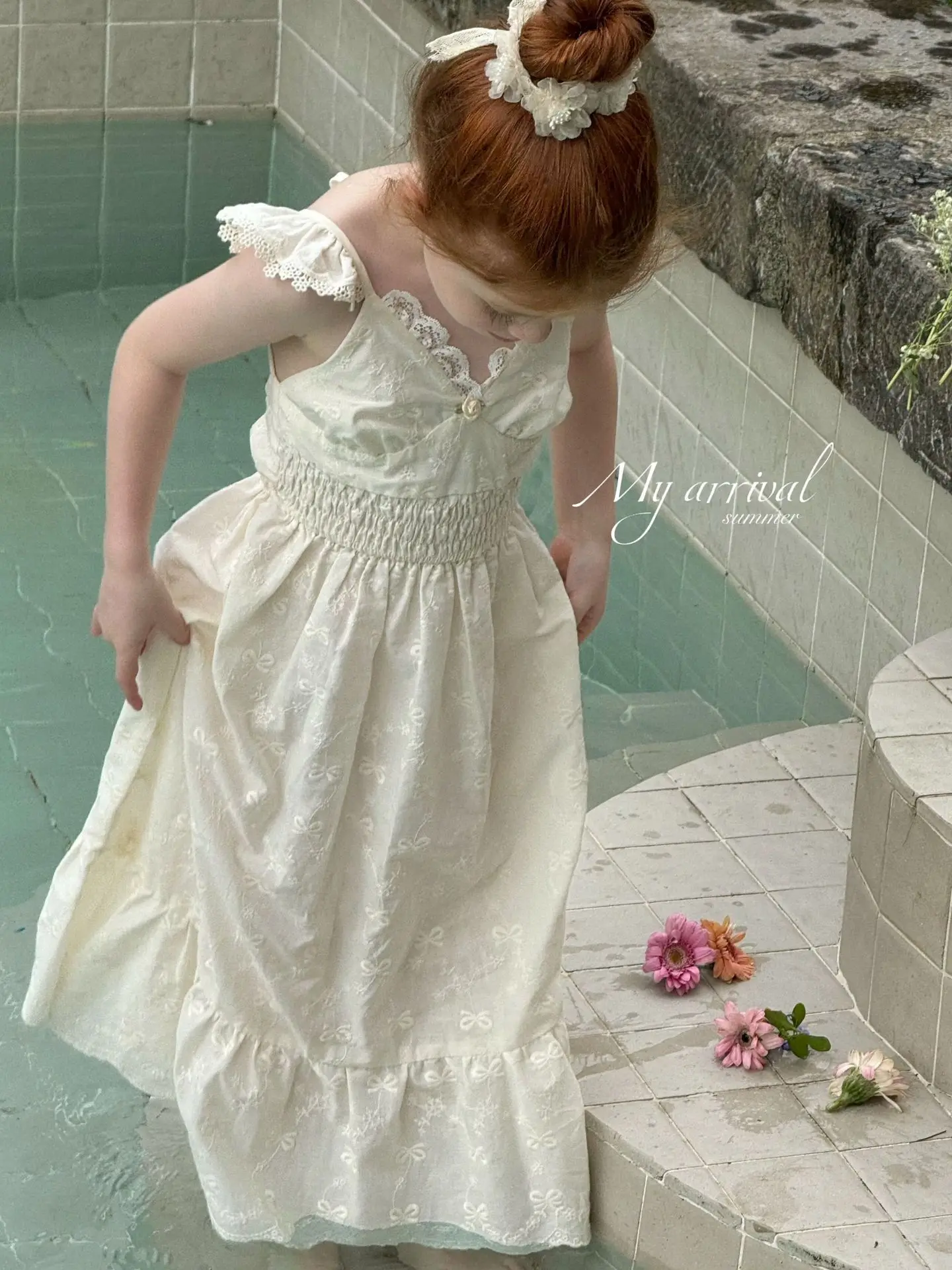 wedding dress ivory or white White/Ivory V Neck Lace Tulle Bridal Dress Aline Beach Wedding Dress