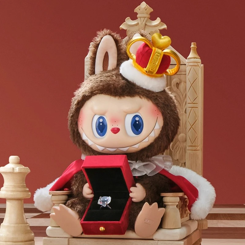 POPMART Labubu The Monsters Let'S Checkmate سلسلة الملكة المفاتيح حقيقية الفينيل الوجه دمية قلادة لعبة صندوق أعمى صندوق غامض هدية