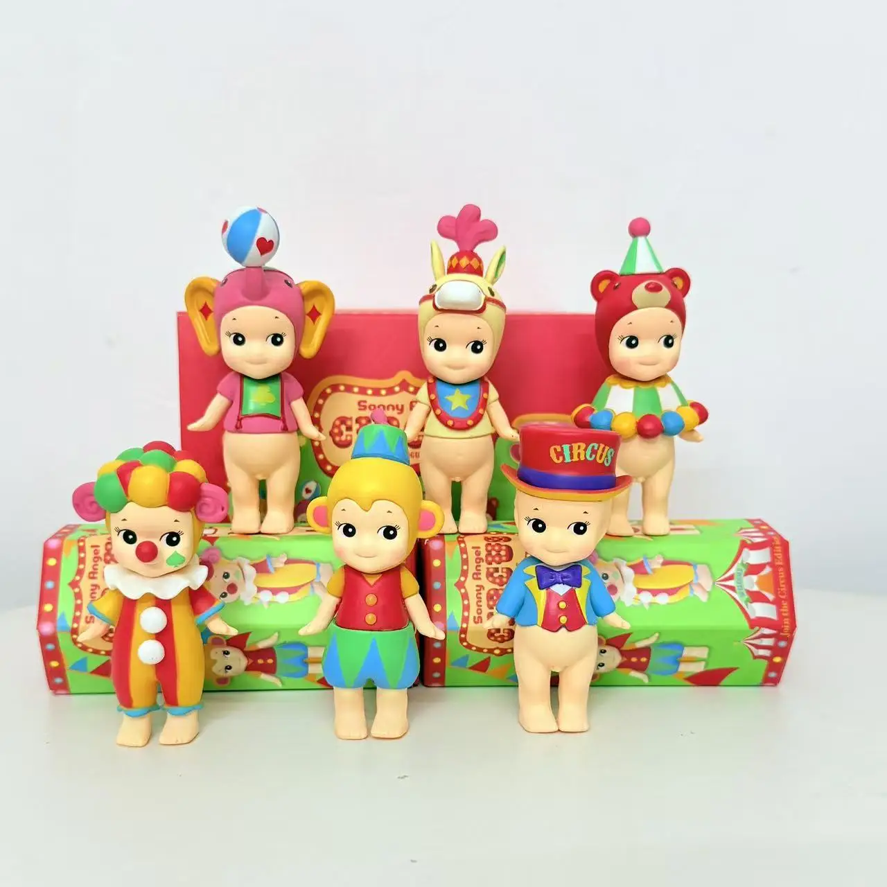 Hoge kwaliteit nieuwe engel mini figuur circus serie blinde doos tweede generatie mini anime decoratieve kinderverrassingscadeau