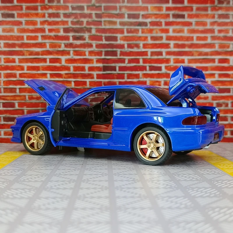 1:32 Subaru alloy supercar children's toy car model pull back acousto-optic car door and hood trunk can be opened  rich details