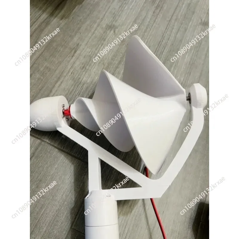 12V DC output, low start wind speed (1.5m/s), effective three-phase PM brushless generator, micro wind turbine generator 50W