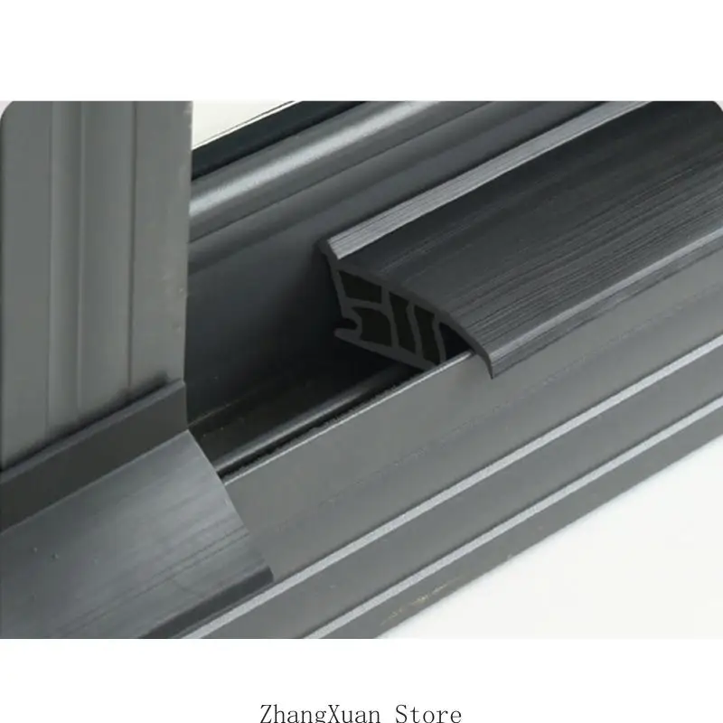 Schwarze Gummi-Schiebefensterbarriere mit flexiblem Schienenprofil 3XUF – Detail 3