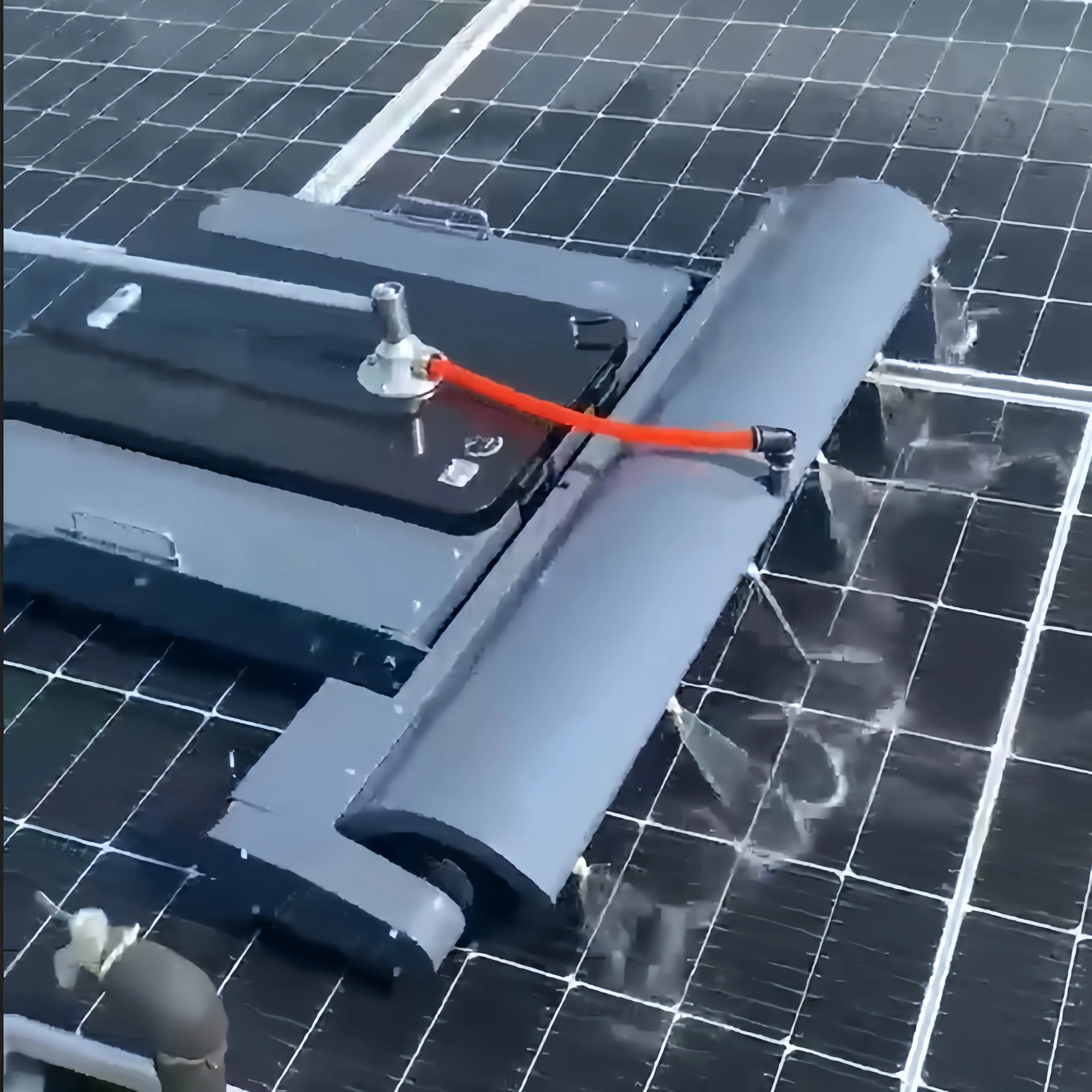 Fully Automatic Solar Cleaning Equipment Remote Control Solar Photovoltaic Cleaning Robot Suitable for Various Solar Panels