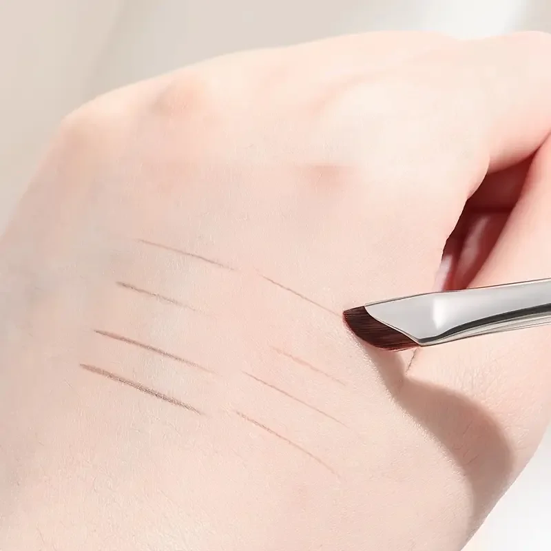 초미세 각도 팁이 있는 1/3 스칼펠 아이라이너 브러쉬, 플랫 앵글 눈썹 브러쉬, 눈 및 눈가 메이크업용 정밀 브러쉬