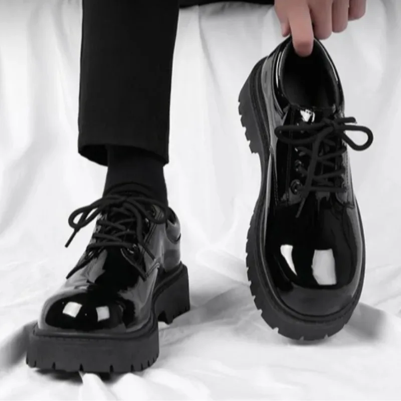 Chaussures Derby en Cuir Verni Tendance pour Homme 2026 – Chaussures Habillées Exquises pour Affaire