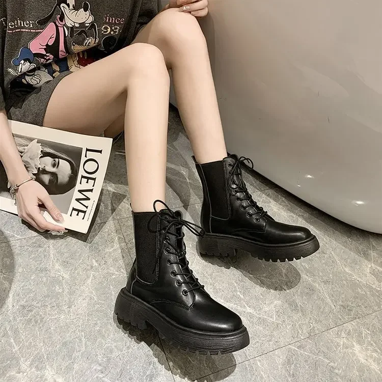 2024 Women's Boots British Wind Autumn and Winter New Handsome Short Boots Thick Sole Motorcycle Boots Women