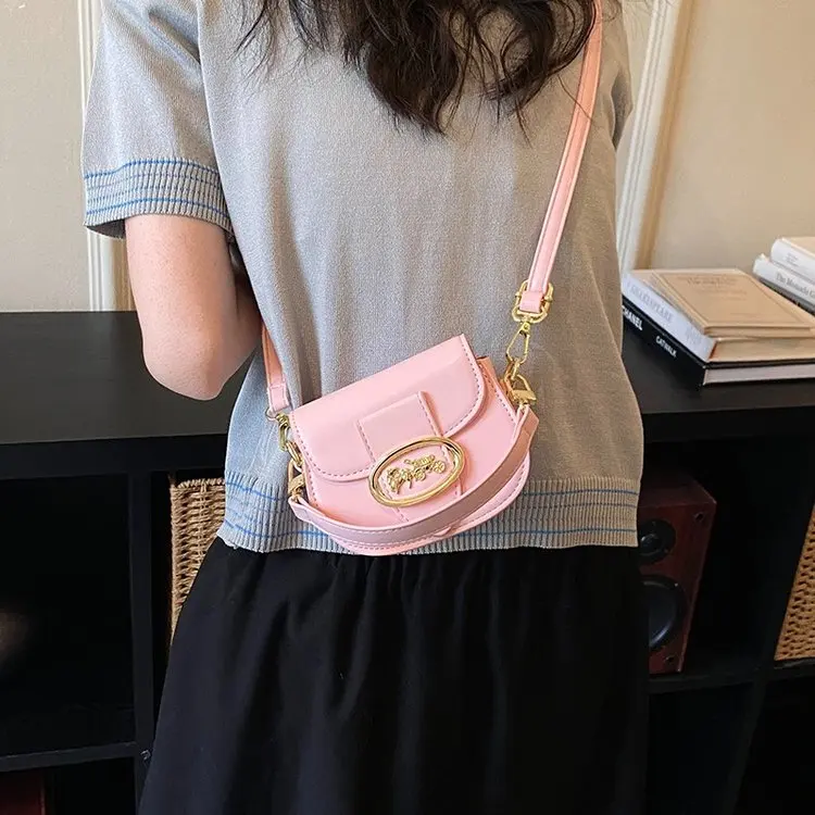 

Элегантная минималистичная дизайнерская сумка для подгузников в винтажном стиле для женщин, большая вместимость, уникальная кожаная сумка через плечо, модная сумка-кроссбоди