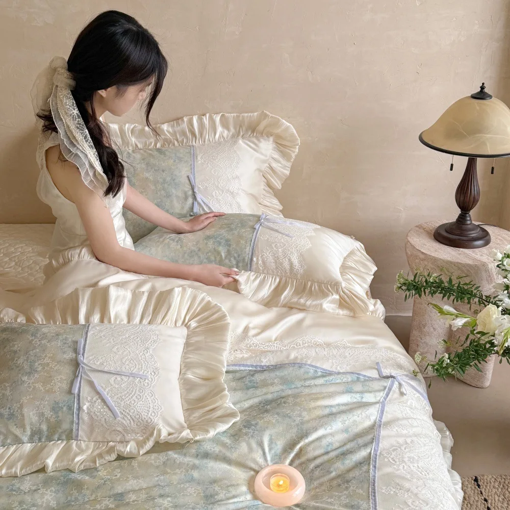 Romantic small and fresh Class A 100S Tencel cotton four-piece set, cool and soft lace quilt cover in summer, bed cover