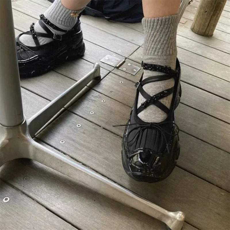 Sznurek z koralikami w kształcie motyla-oddychające damskie trampki sznurowane z grubego dołu ręcznie robione damskie buty na co dzień moda na Tenis