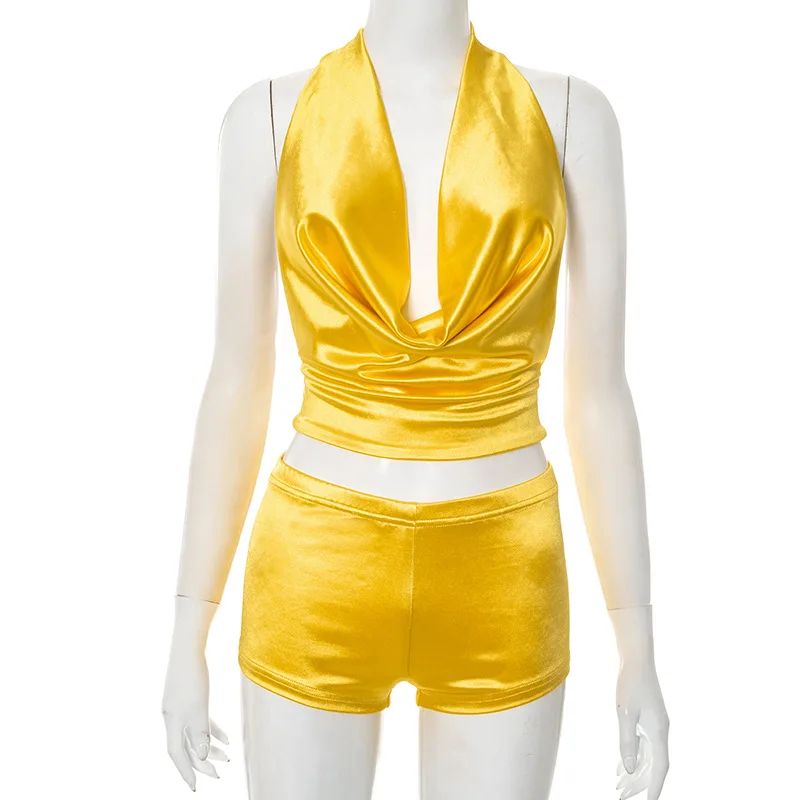 Conjunto de 2 peças de cetim brilhante, feminino, sexy, gola oscilante, renda, halter, costas nuas, tops curtos + shorts magros, roupa de balada