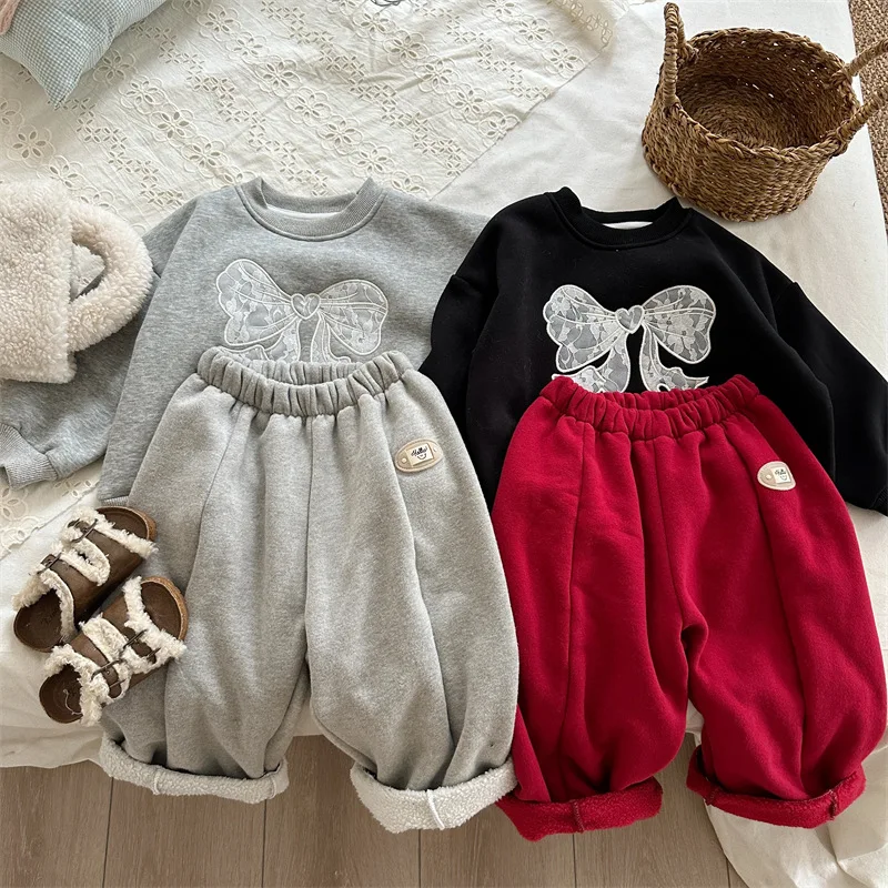 Children Sweater 2025 Winter New Korean Lace Bow Embroidered Baby Girl's Sweatshirt Long-sleeved Bottoming Shirt