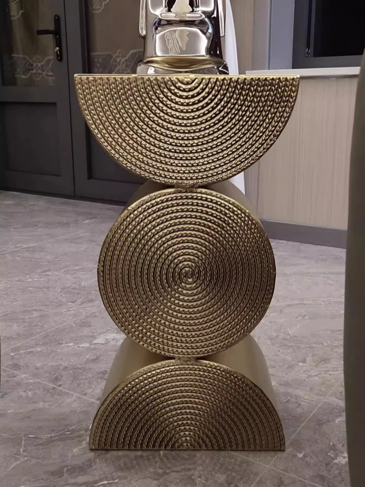 Nordic MetalWheat Inspired Movable End Table, Small Spaces Minimalist Bedside Table With Luxe Finish Living Room Corner Table