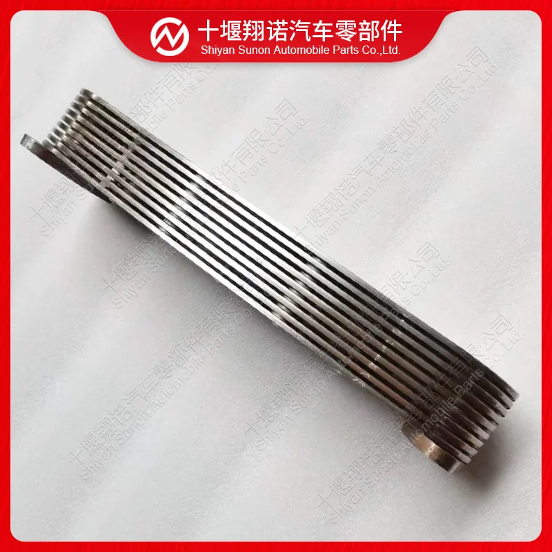 

Подходит для деталей двигателя Cummins QSK23, сердечник масляного радиатора 4095521 4096850.