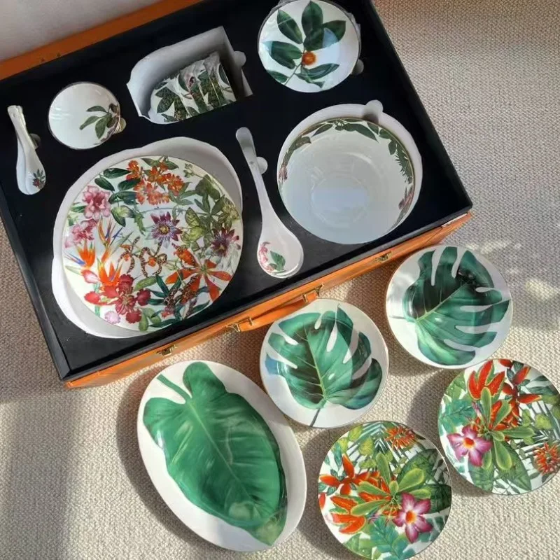 Europe tropical rainforest series bowls, plates and spoons combination tableware set 36 heads 6 people set bone china series