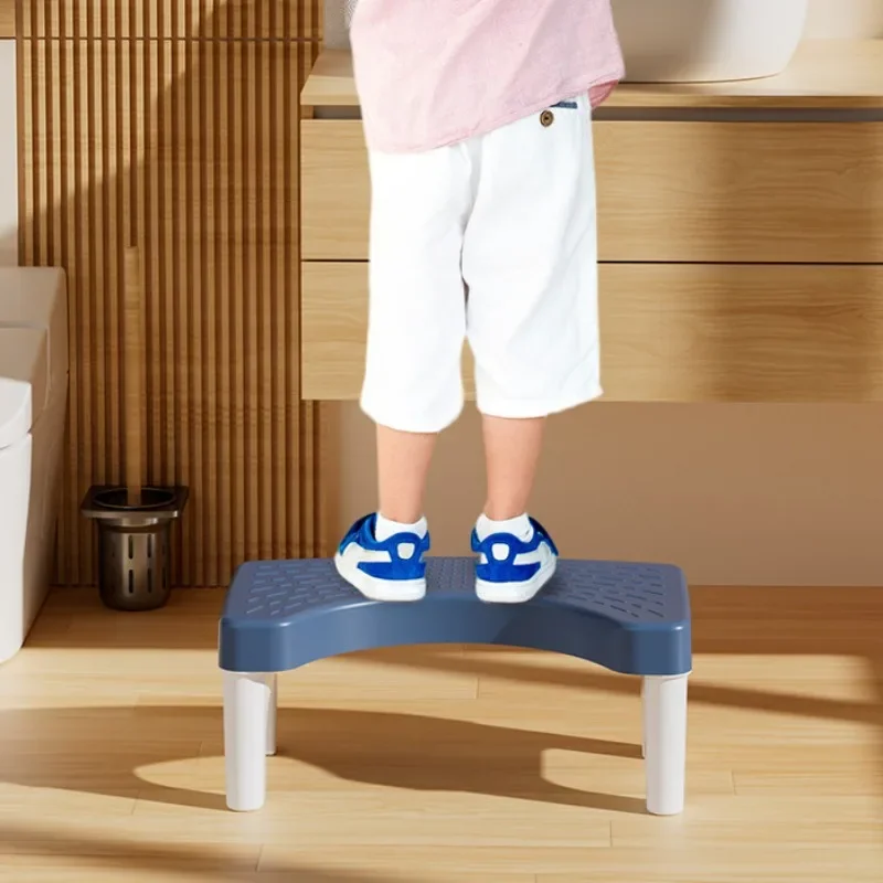 Repose-pieds en polymères coordonnants pour enfants, tabouret de toilette épaissi, chaise d'outil de toilette accroupie, entraînement aux toilettes, ménage