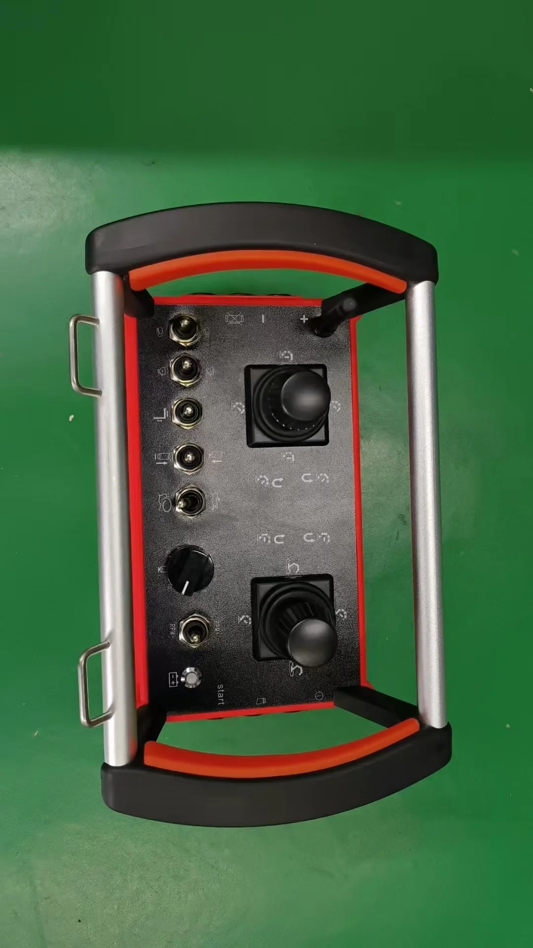 Customized HBC735 for Putzmeister Pump Truck Parts Wireless Remote Control Assemblies Two Handles Construction Machinery