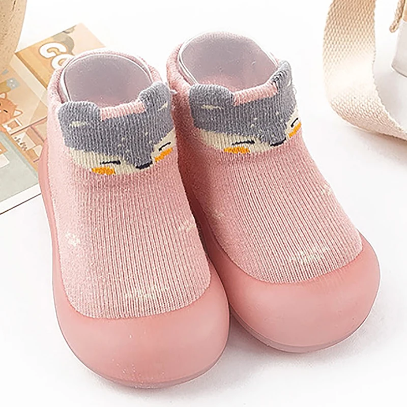 A Pair of Spring and Autumn Breathable Baby Cute Animal Pattern Soft Sole Anti Slip Walking Shoes