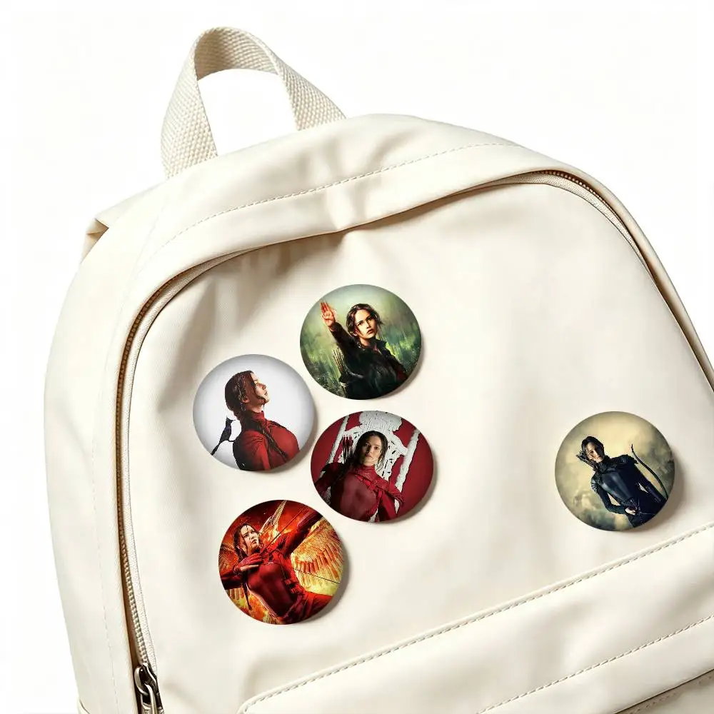 T-The Hunger Games Katniss Everdeen  25 32 44 58 75mm Badges Personalized Round Brooches Pins Accessory Gift