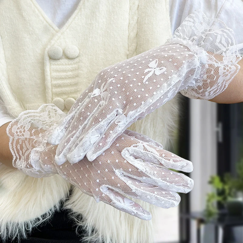 

Women Full Finger Lace Gloves Sexy Tulle Gloves Bowknot Pattern Short Mittens Bridal Gloves Wedding Party Summer Suncreen Gloves