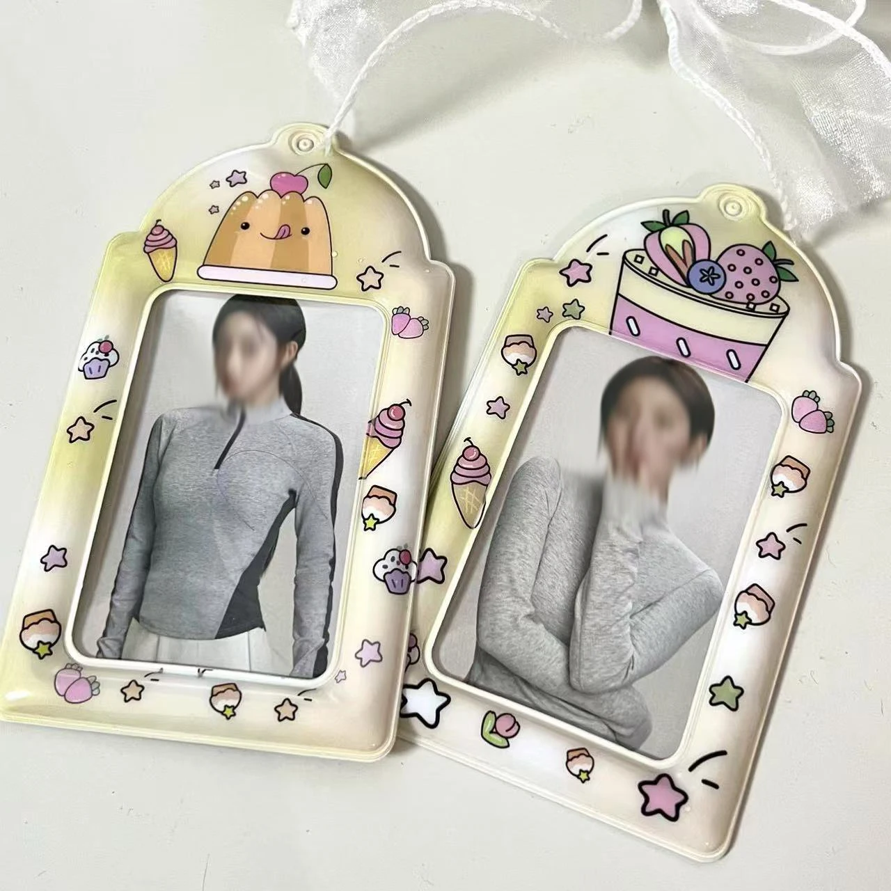 Kpop Photocard ผู้ถือ Y2K PhotoCard ผู้ถือ Kpop Charm ผู้ถือ Kawaii Photo Card พวงกุญแจ ID รถบัสผู้ถือบัตร Kpop อุปกรณ์เสริม