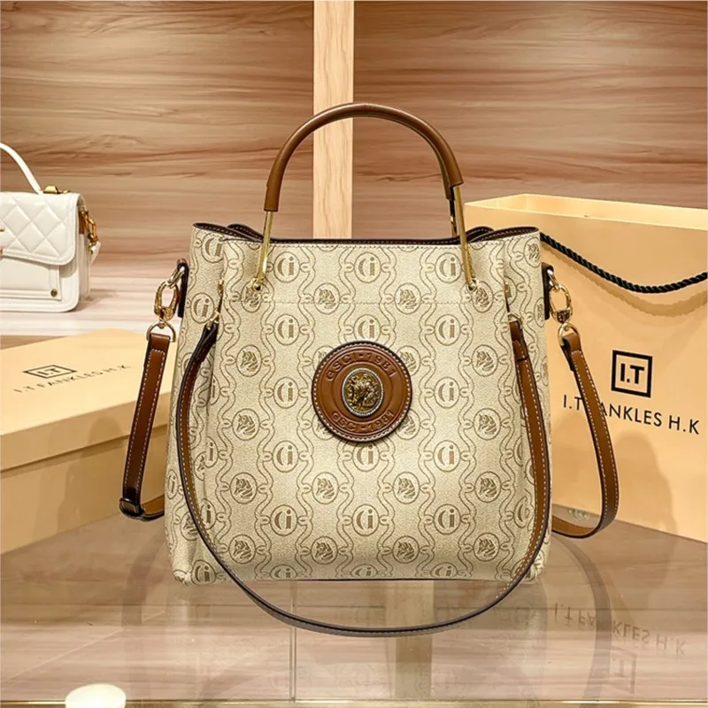 Light luxury brand women's handbag for spring and summer 2025, designer's high-quality shoulder bag, fashionable crossbody bag,