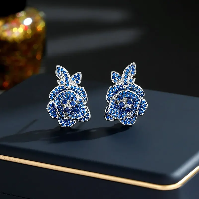 

Женские серьги-гвоздики из серебра 925 пробы, с фианитом