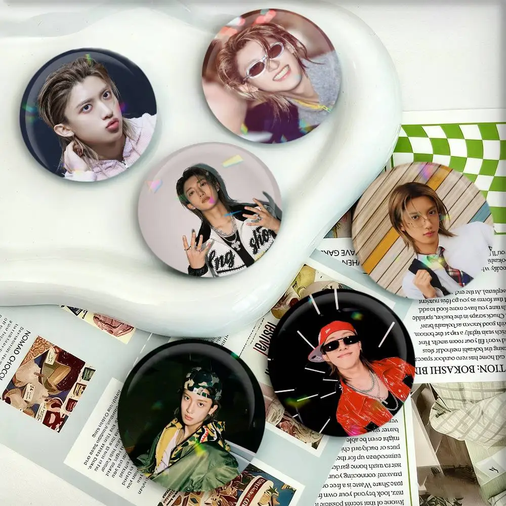 

LNGSHOT Jung Woo Jin Badges 25 32 44 58 75 mm Round Fans Collect Friends Gifts Brooch Souvenir