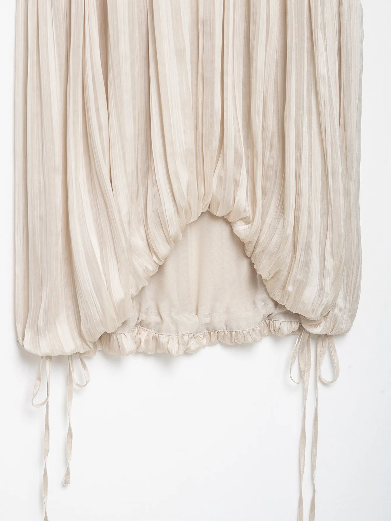 KONDALA Schickes Beige Sexy 2026 Damen-Top Sommer Neckholder-Plissee-Top Elegantes Rückenfreies Modisches Ärmelloses Damen-Oberteil – Detail 11
