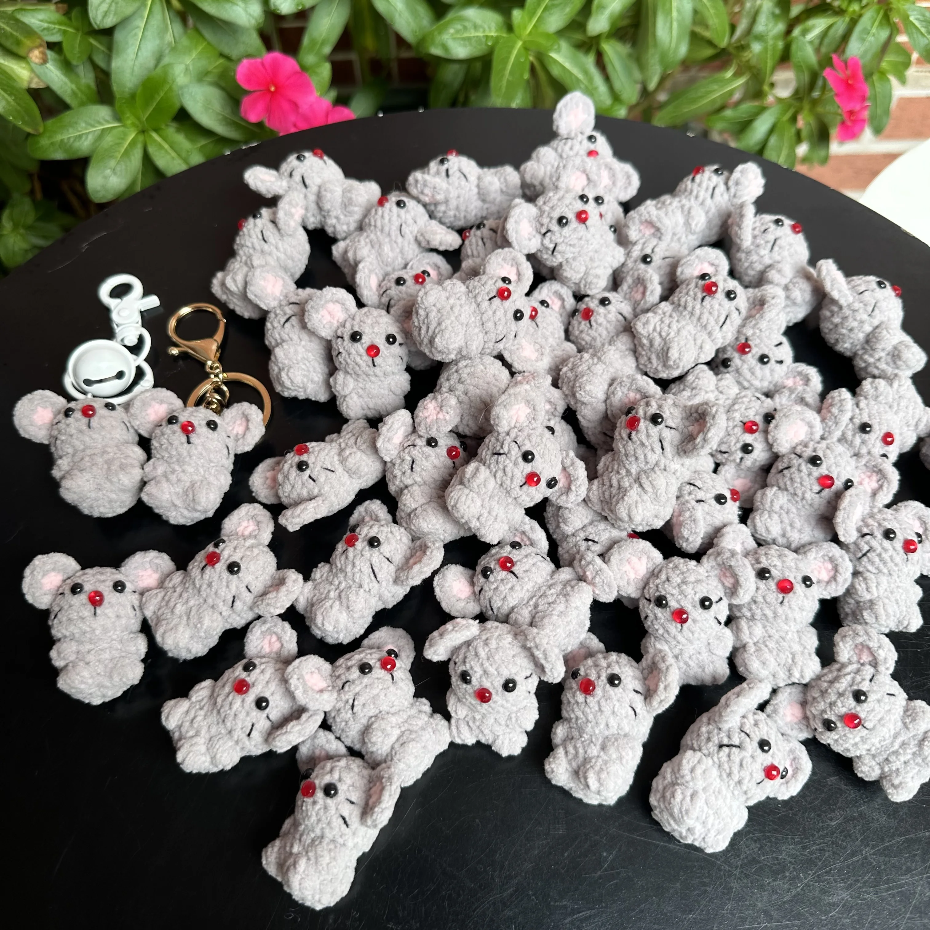 4cm Cute Mini Mouse Crochet Keychain For Gifts Creative Handmking Cartoon Mouse Doll Knitted Pendant Keyring Animal Key Gifts