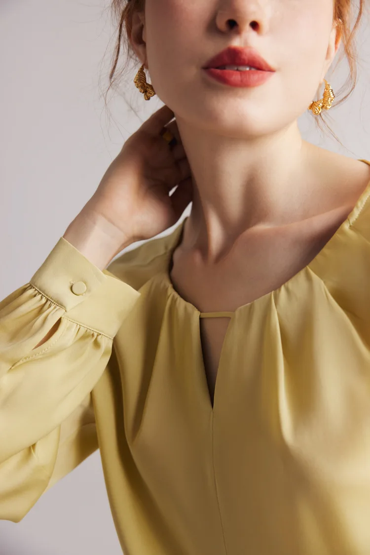 90% Natural Silk 10% Spandex Women's Blouse O Neck Long Sleeves Sexy Keyhole Fashion Blouse Tops