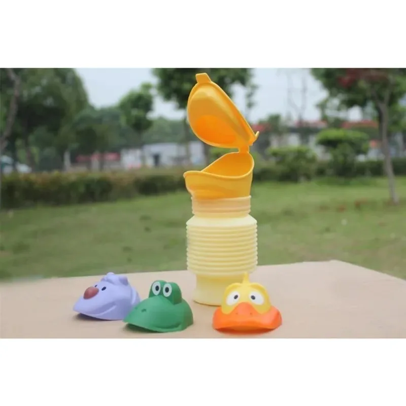 Kids Male and Female Baby Urinal Fire Angels, Portable Emergency Potty Potty Training Camping Travel Car Potty Training Training