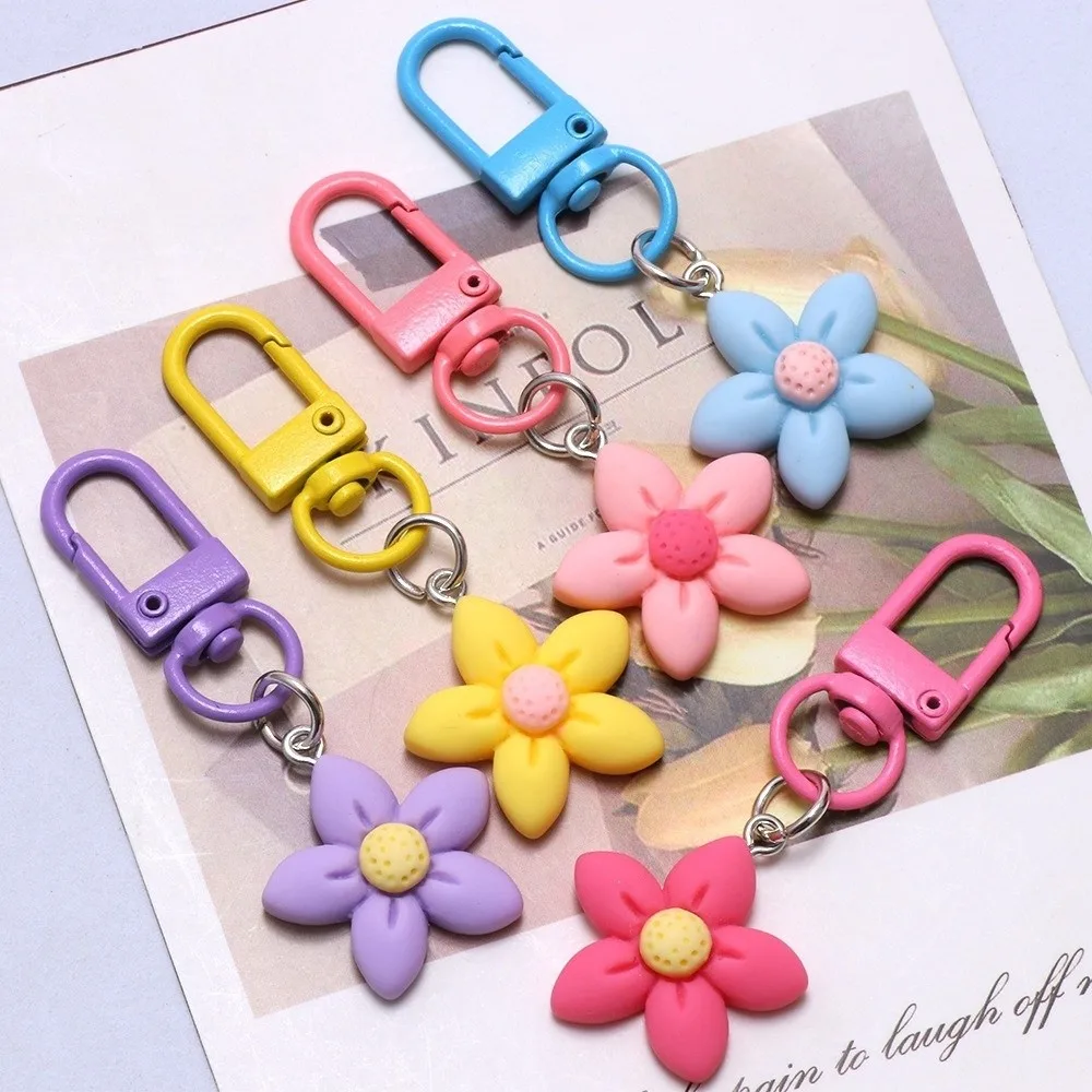

New Resin Flower Keychain Colorful Floral Keychains Bag Pendant Backpack Hanging Decoration