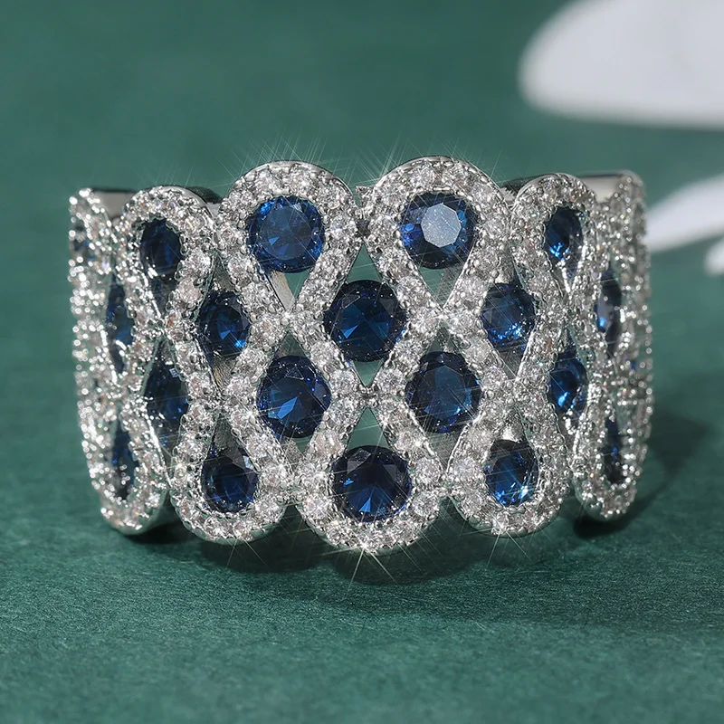 Exquisite Retro Luxury Women's Wide Face Ring Curved Inlaid White Blue Synthetic Zircon Sparkling Ring Temperament Jewelry ﻿