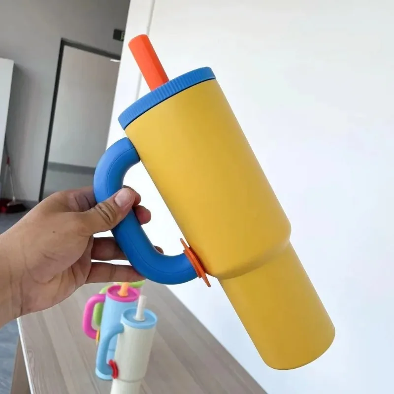 

Изолированная чашка из нержавеющей стали на 40 унций, изолированная вакуумная автомобильная чашка из нержавеющей стали для занятий спортом на открытом воздухе для путешествий 304