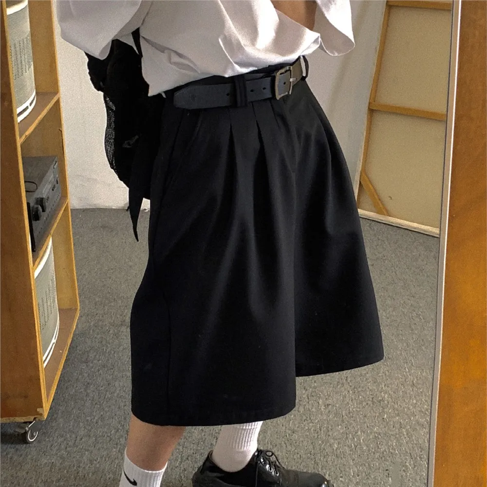 

Loose Casual Soft Black Pleated Shorts Harajuku Men High Waist Short Straight Pants Clothing Baggy Y2k Korean Fashion Short Pant