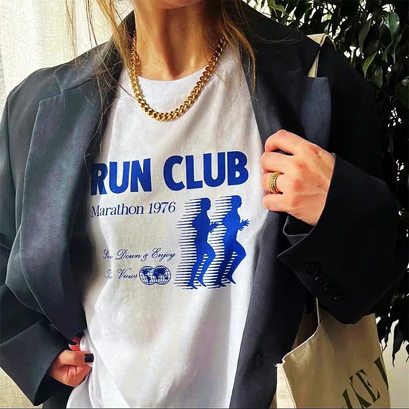 American Retro Athletic Two People Running Club Women White Graphic Tees Summer Street Fashion Short Sleeve Tops Cotton Tshirt